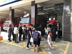 坪地社区|亲子家庭共赴消防救援站，学习安全知识