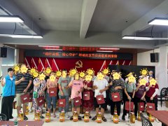 坪地社区|温情织就关爱网：中秋走访慰问特殊人群暖人心