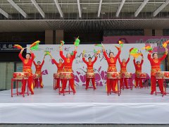 华乐社区|艺心向党，聚力共治 ——华乐社区“有意思”的党群文化活动