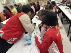 坪地社区|拥抱AI，乐享智慧晚年！